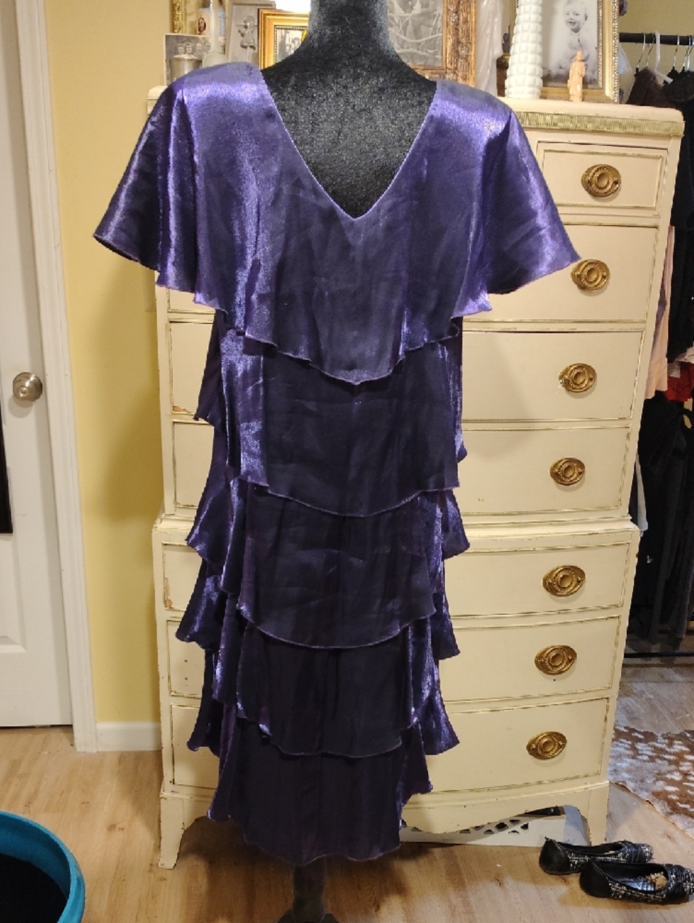 Vintage 80s Irredescent Shoulder Pads Shimmering Violet Tiered Ruffle Dress - Picture 8 of 11